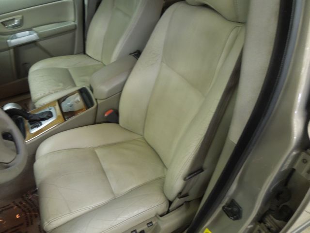 Volvo XC90 2004 photo 28