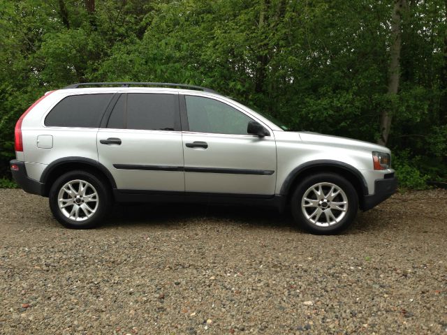 Volvo XC90 2004 photo 35