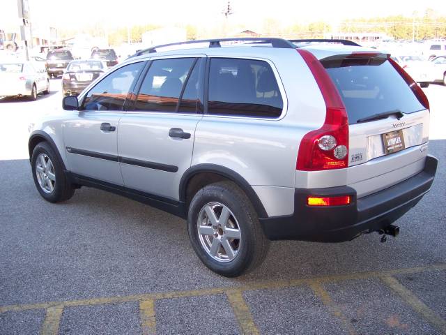 Volvo XC90 2004 photo 4