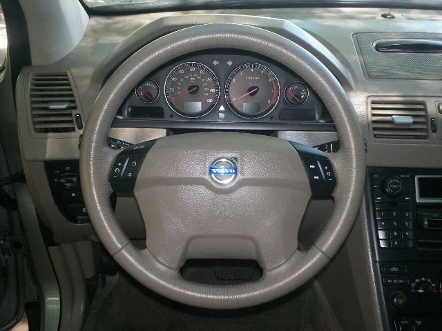 Volvo XC90 2005 photo 18