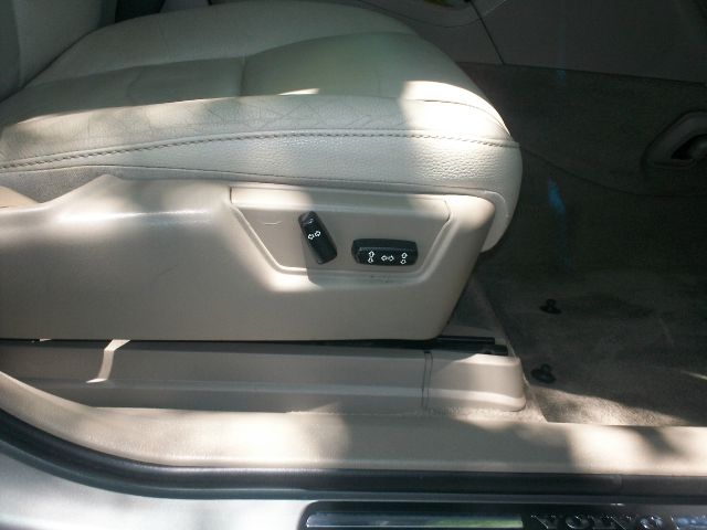 Volvo XC90 2005 photo 21