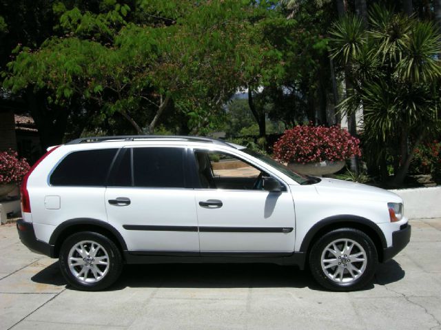 Volvo XC90 2005 photo 29