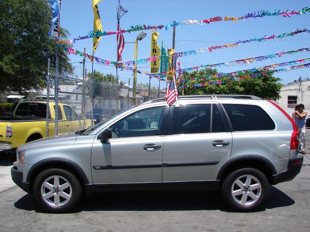 Volvo XC90 2005 photo 30