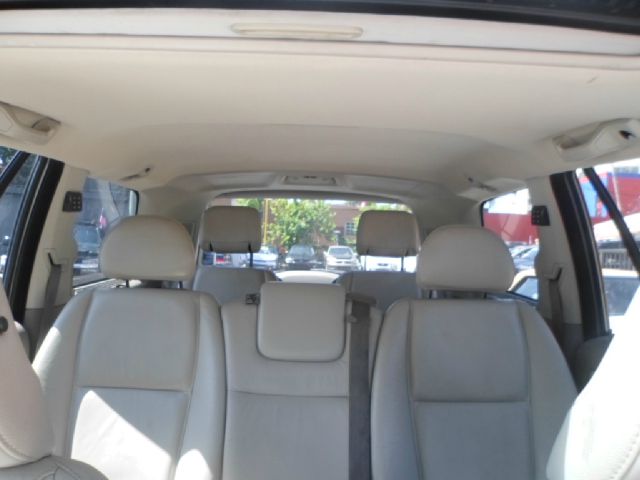 Volvo XC90 2005 photo 31