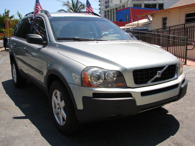 Volvo XC90 2005 photo 33