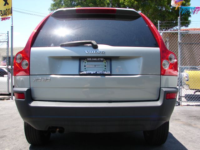 Volvo XC90 2005 photo 34