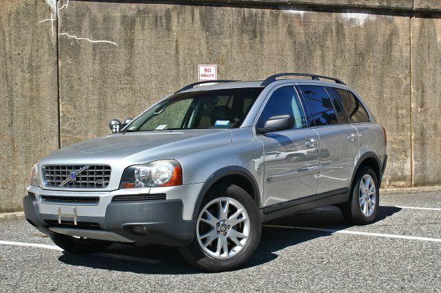 Volvo XC90 2005 photo 32