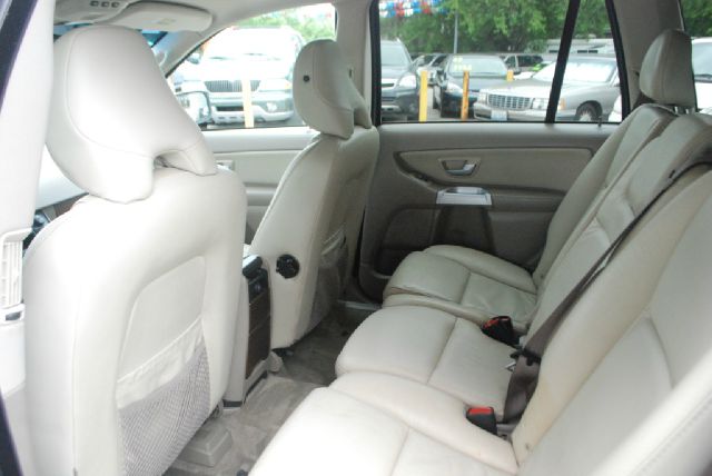 Volvo XC90 2005 photo 15