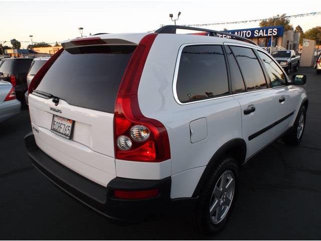 Volvo XC90 2006 photo 2