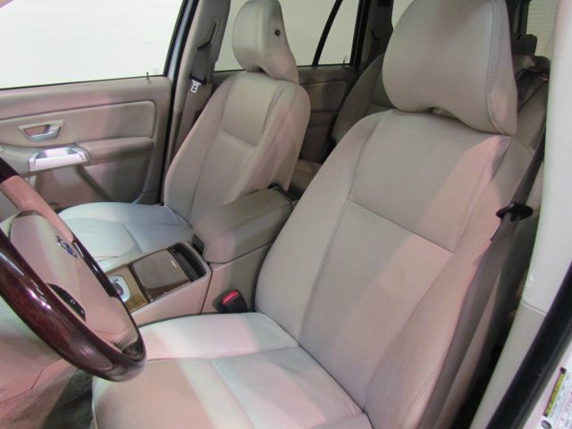 Volvo XC90 2006 photo 34