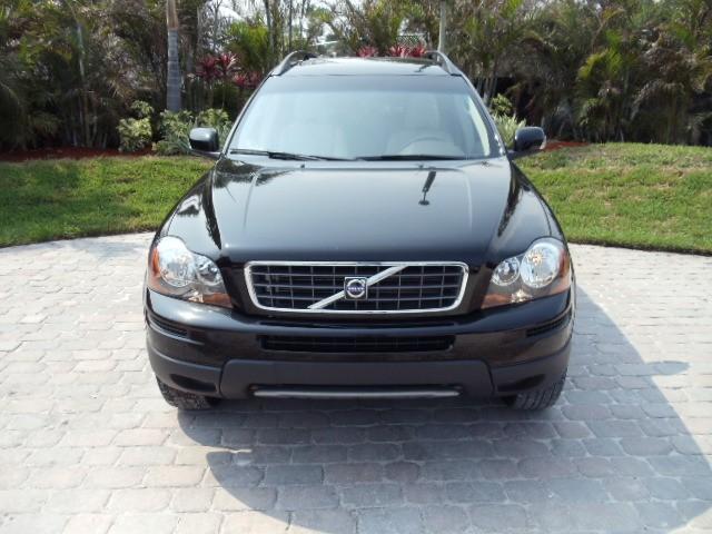 Volvo XC90 2010 photo 1