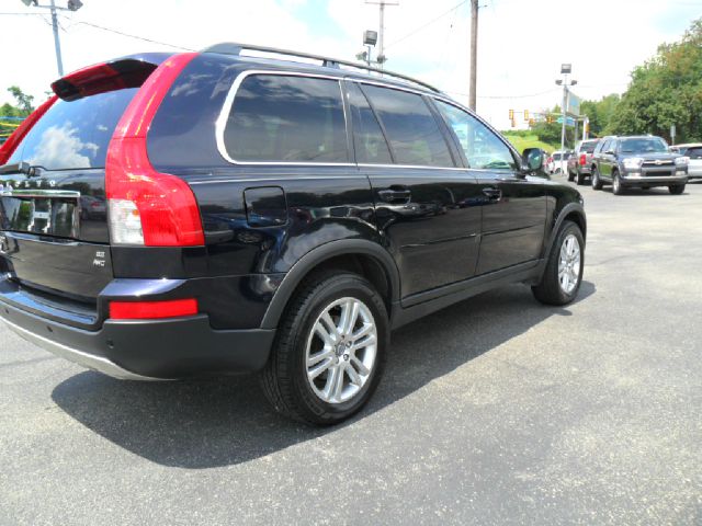 Volvo XC90 2010 photo 1