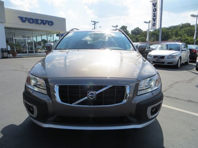 Volvo XC90 2011 photo 1