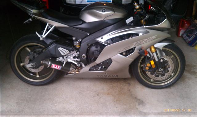 YAMAHA R6 2008 photo 1